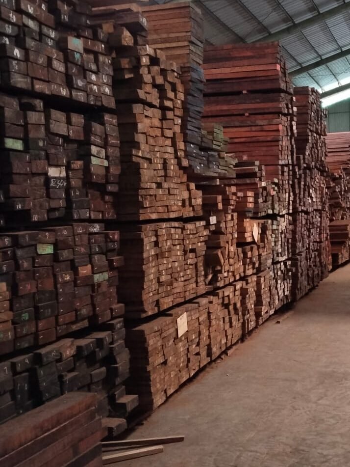 Gudang Kayu Solid PK Tunas Kayu Jakarta Workshop PK Tunas Kayu Jakarta - Pusat Produksi Pintu dan Kusen Kayu Solid