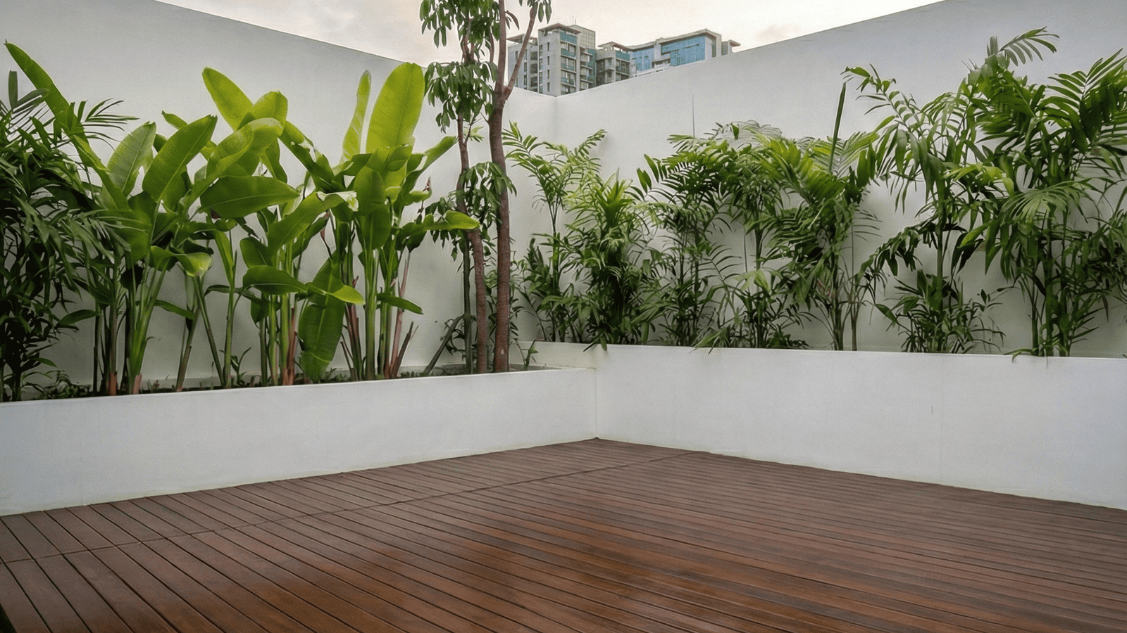 Decking Lantai Kayu Jakarta - PK Tunas Kayu Decking kayu Merbau outdoor tahan cuaca untuk lantai kolam renang dan taman Jakarta.